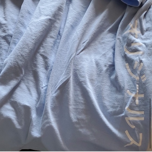 Adidas Baby Blue T-shirt - Picture 3 of 5